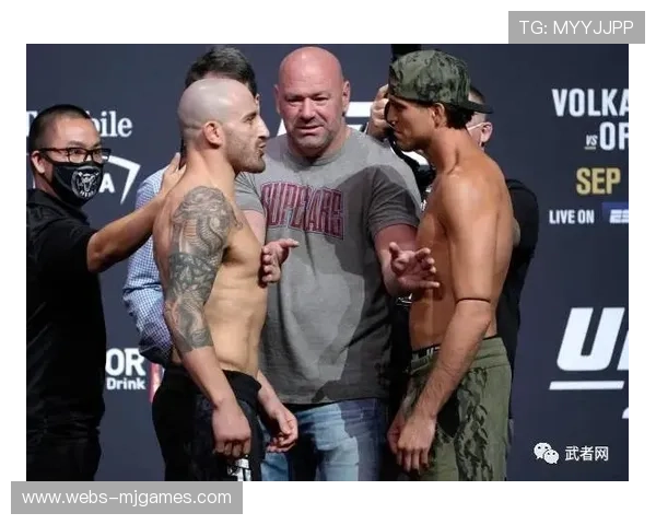 布莱恩·奥尔特加骑共享单车前往UFC训练中心，称上海之旅大开眼界